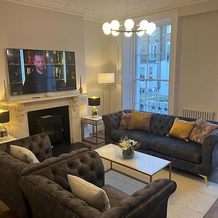 Apartamento Flat In The Heart Of Holland Park Londres Exterior foto