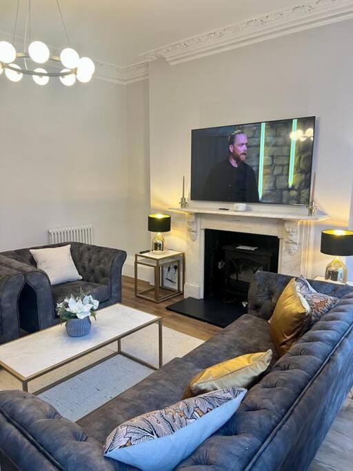 Apartamento Flat In The Heart Of Holland Park Londres Exterior foto